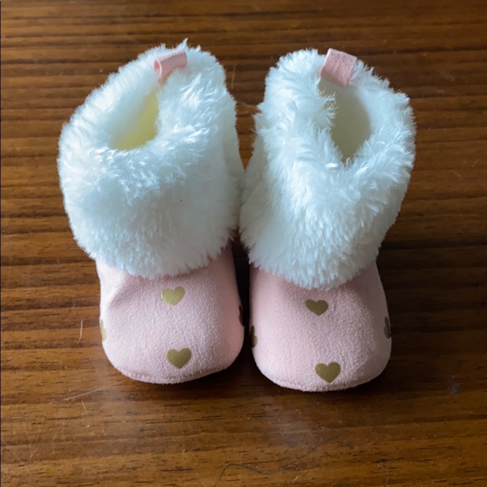 Pink fuzzy booties 3-6mo
